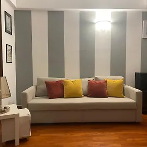 Appartamento La Casa Di Ringhiera In Sarpi-sempione-moscova 